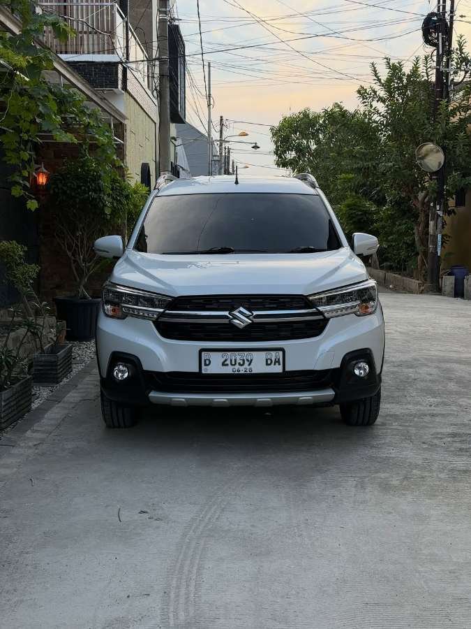 Suzuki XL7 Alpha Hybrid Matic Tahun 2023