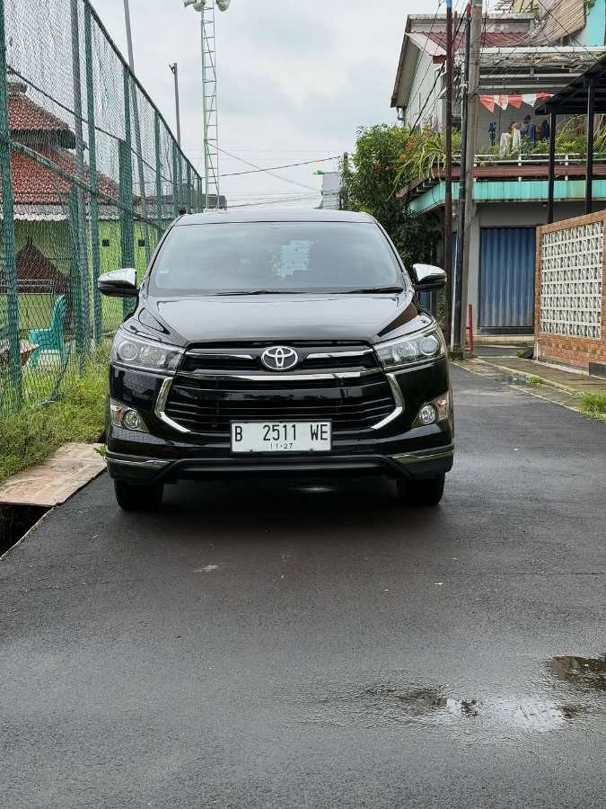 Toyota Innova Venturer Matic Tahun 2017